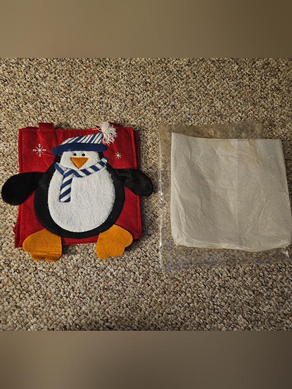 Avon 2007 Peguin Red Felt Bag